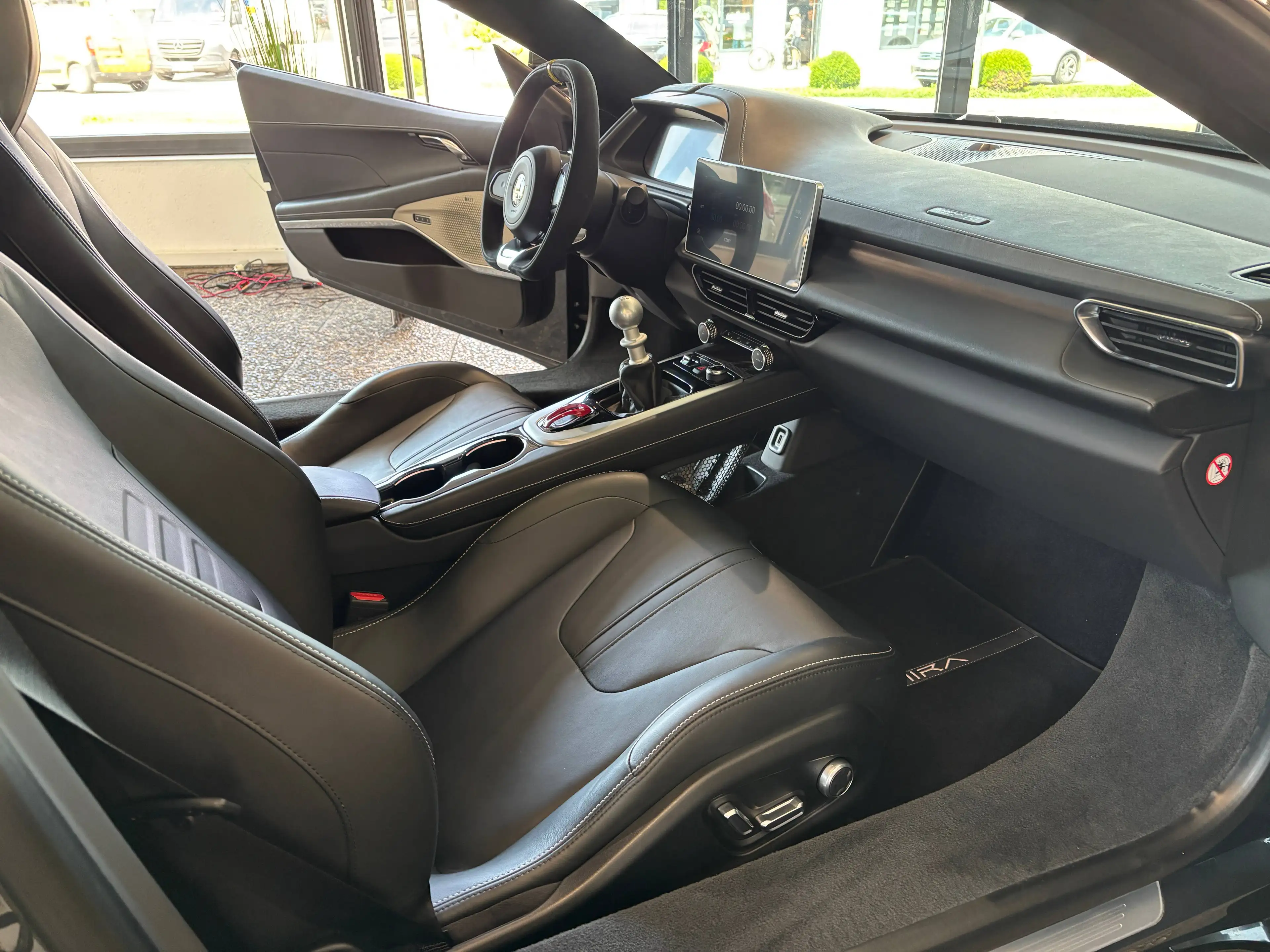 Lotus Emira Emira V6 First Edition BLACK PACK 6-GANG-HANDSCHALTUNG — photo 14