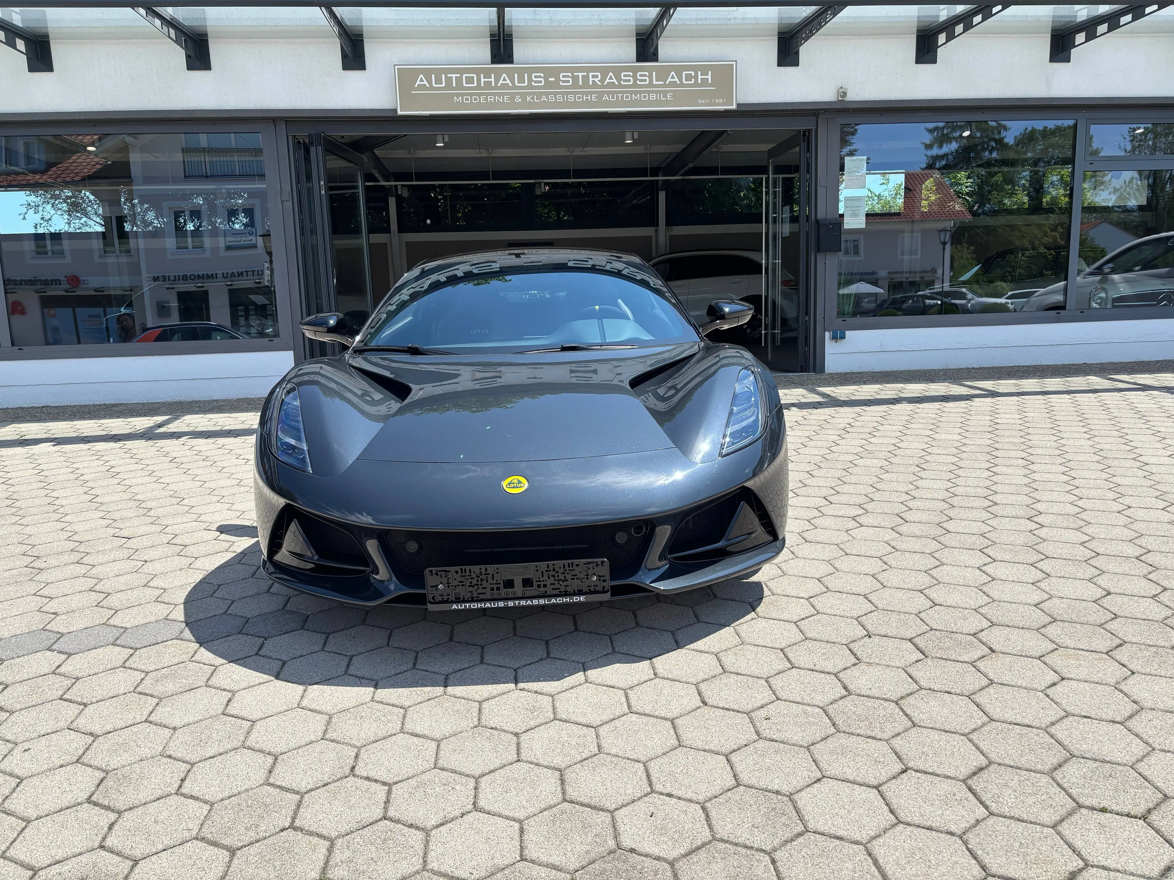 Lotus Emira Emira V6 First Edition BLACK PACK 6-GANG-HANDSCHALTUNG — photo 9