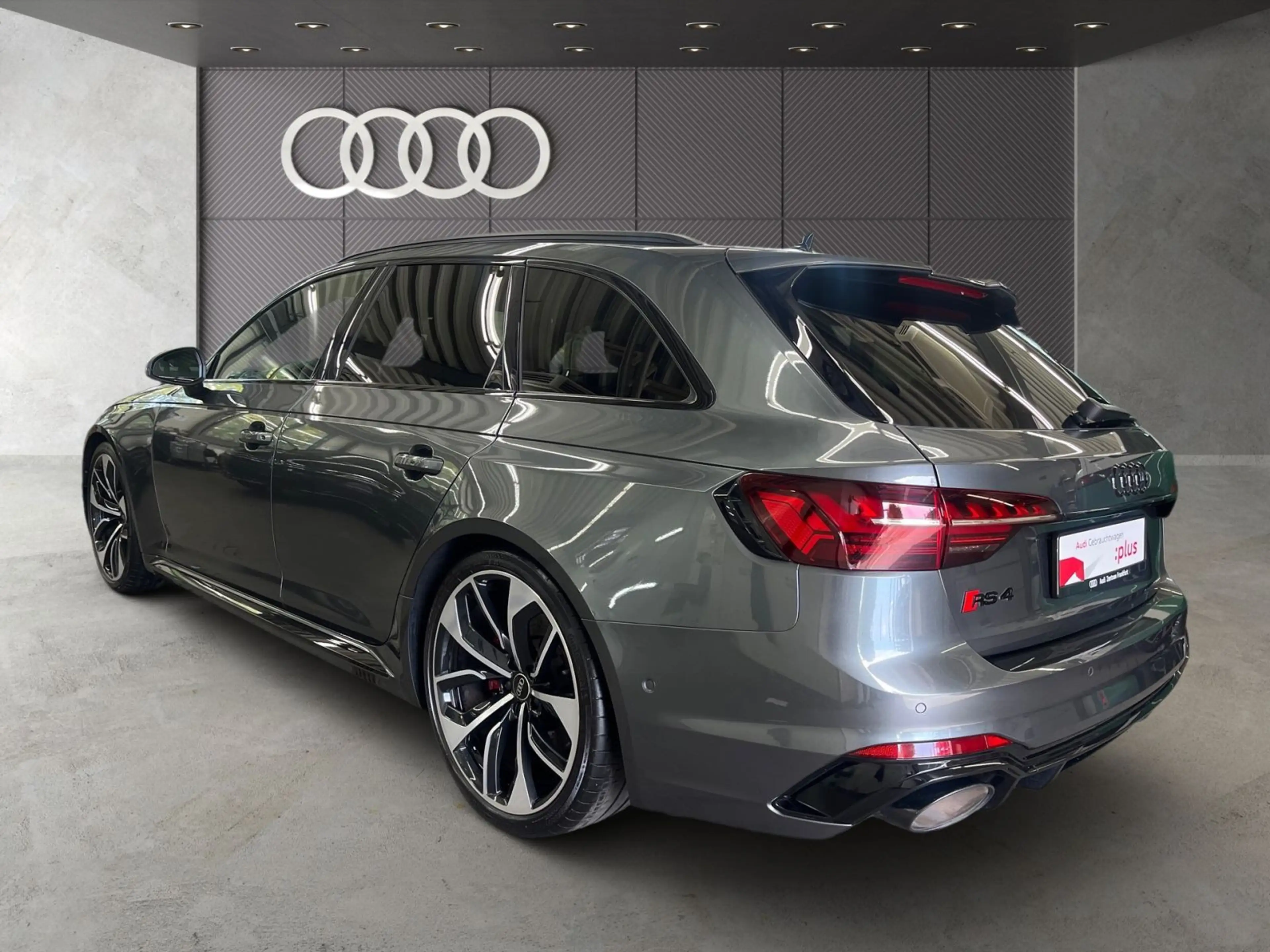Audi RS4 RS4 Avant quattro tiptronic VirtualCockpit+ B&O — photo 4