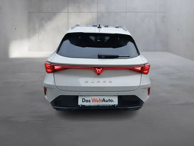 Cupra Leon view 4