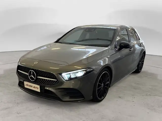 Mercedes-Benz A 250 amg line 4matic auto