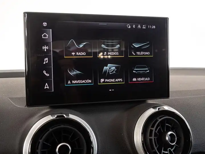 Audi Q2 2025, foto 15