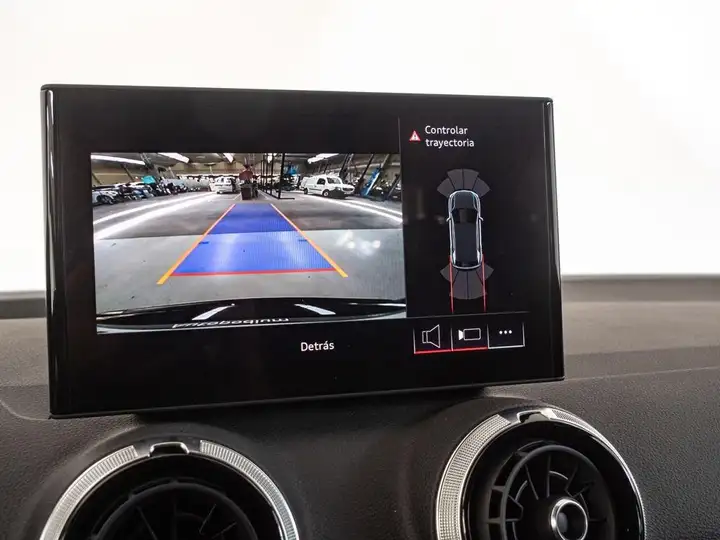 Audi Q2 2025, foto 18
