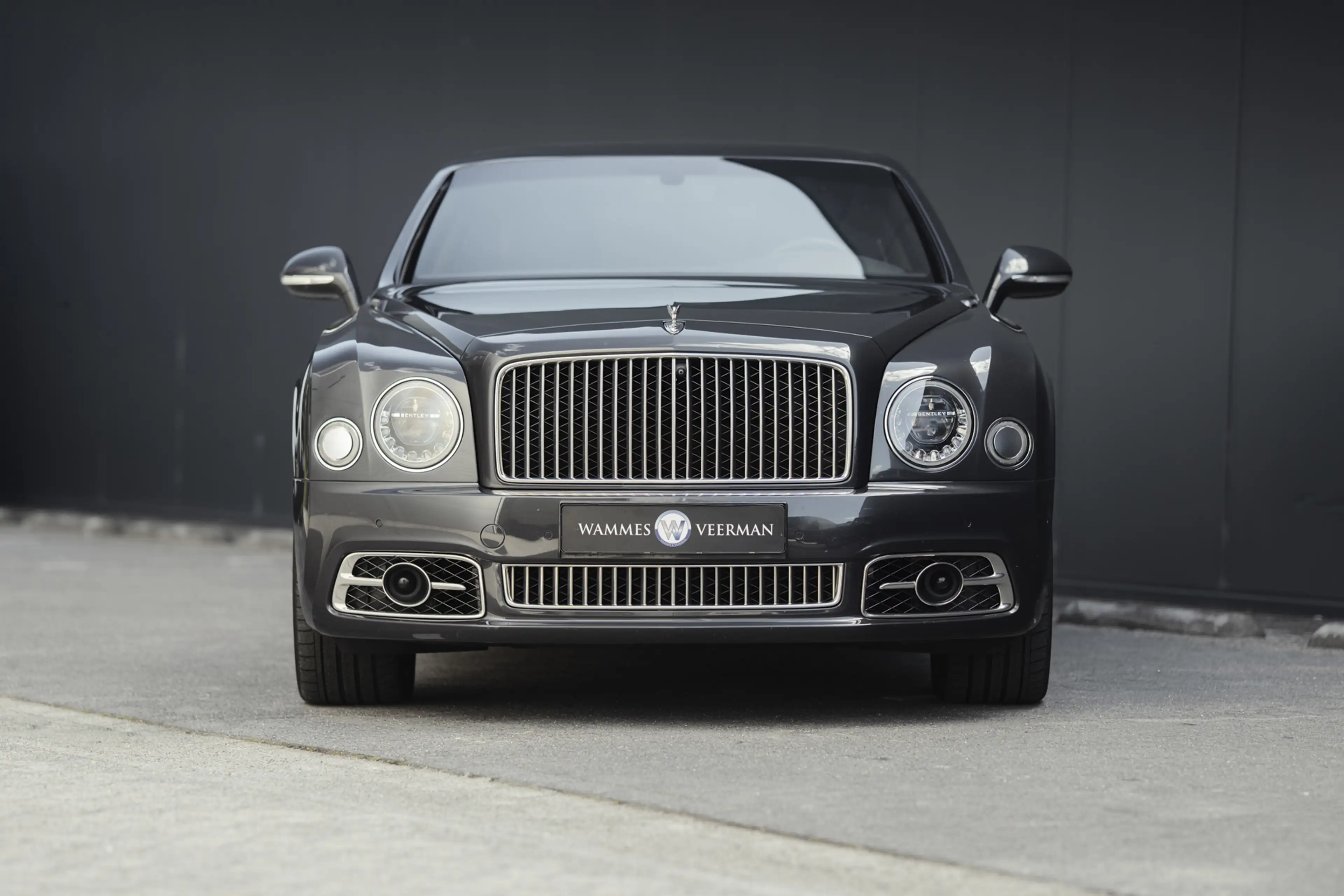 Bentley Mulsanne Speed MY 2017 — photo 13