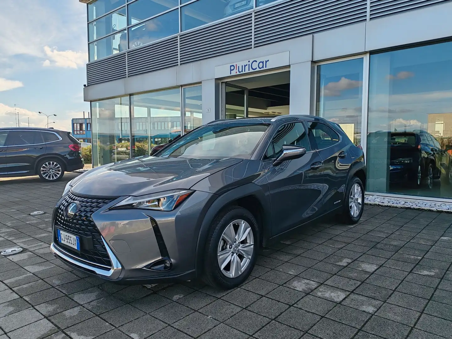 Lexus UX 250h Hybrid auto Fari LED Navi Retrocamera Cruise Gris - 1