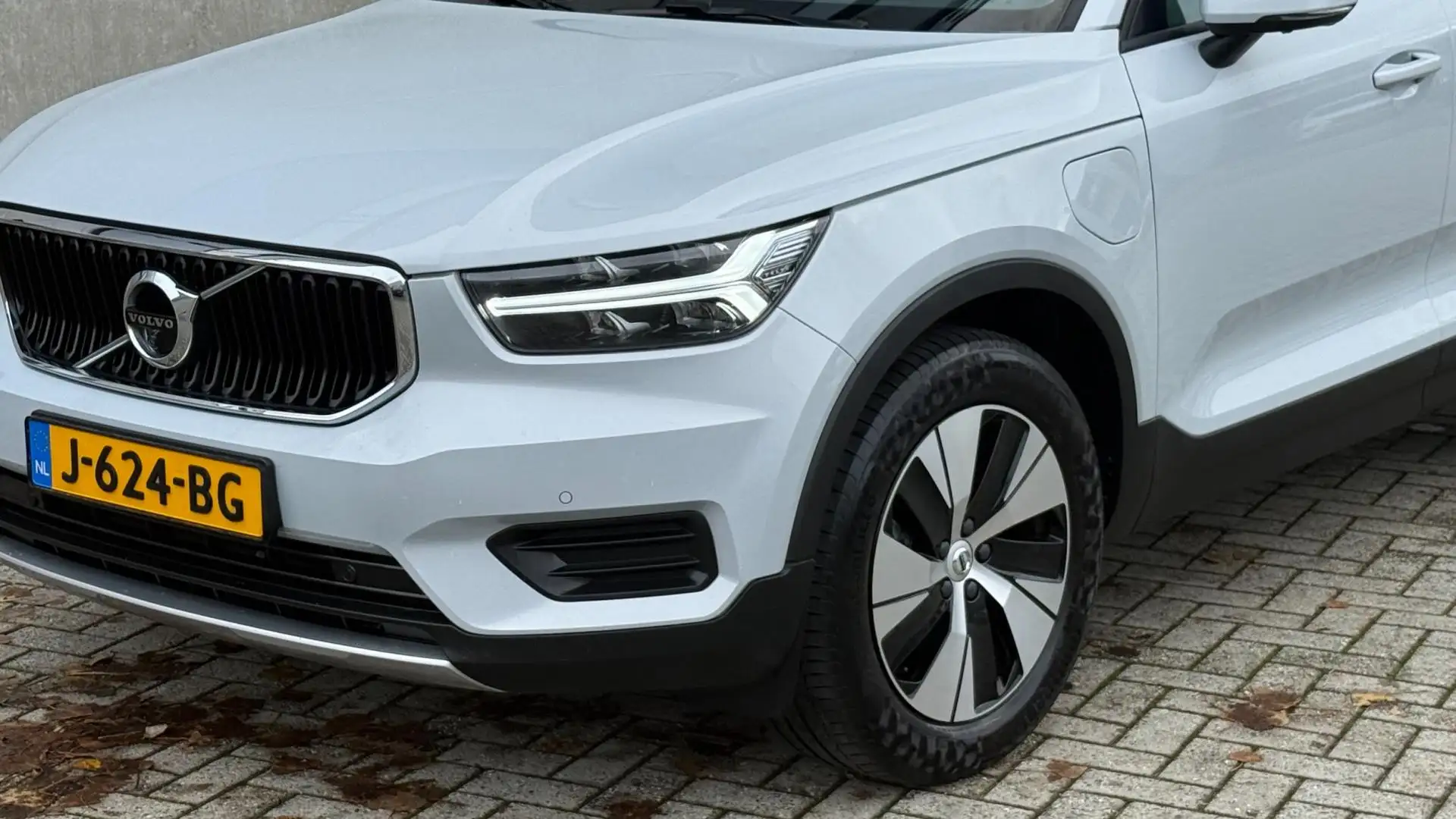 Volvo XC40 1.5 T5 Inscription AUT 2020 Grijs NAP|360|1E EIG Gris - 2