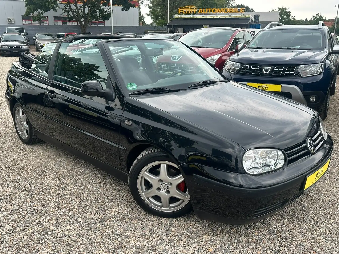 Volkswagen Golf 4 1.6  Cabrio*Servo*Alufelgen*TÜV NEU*TOP ! Schwarz - 1