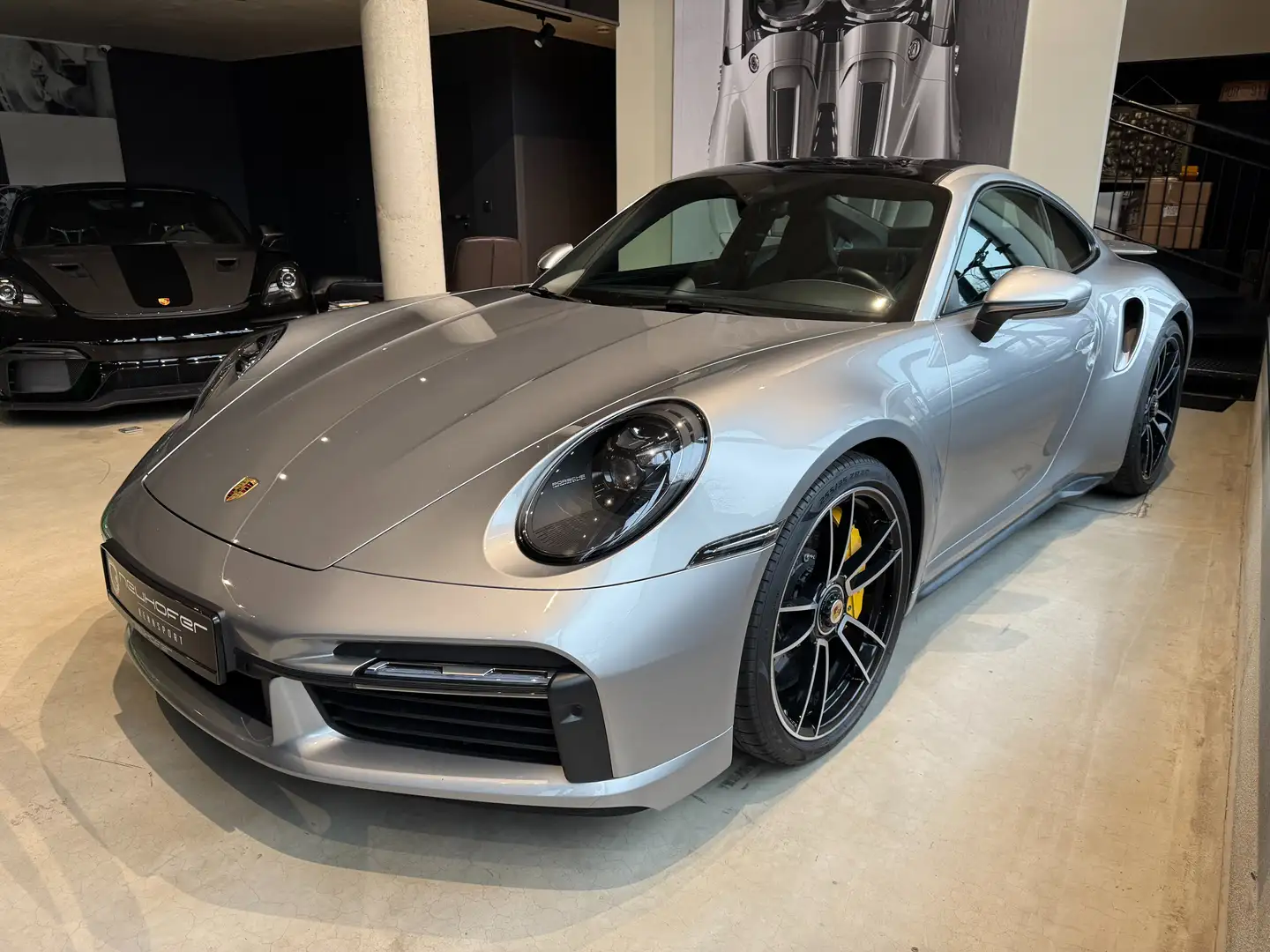 Porsche 911 992 Turbo S Silber - 1