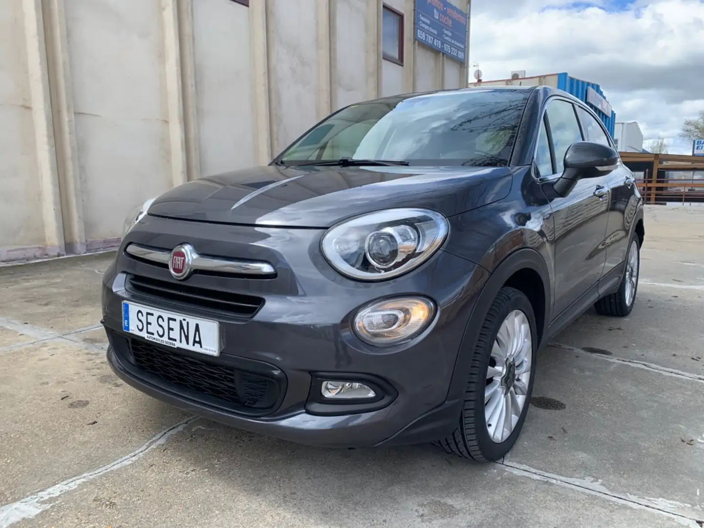 Fiat 500X 1.6Mjt Lounge 4x2 88kW Grau - 1