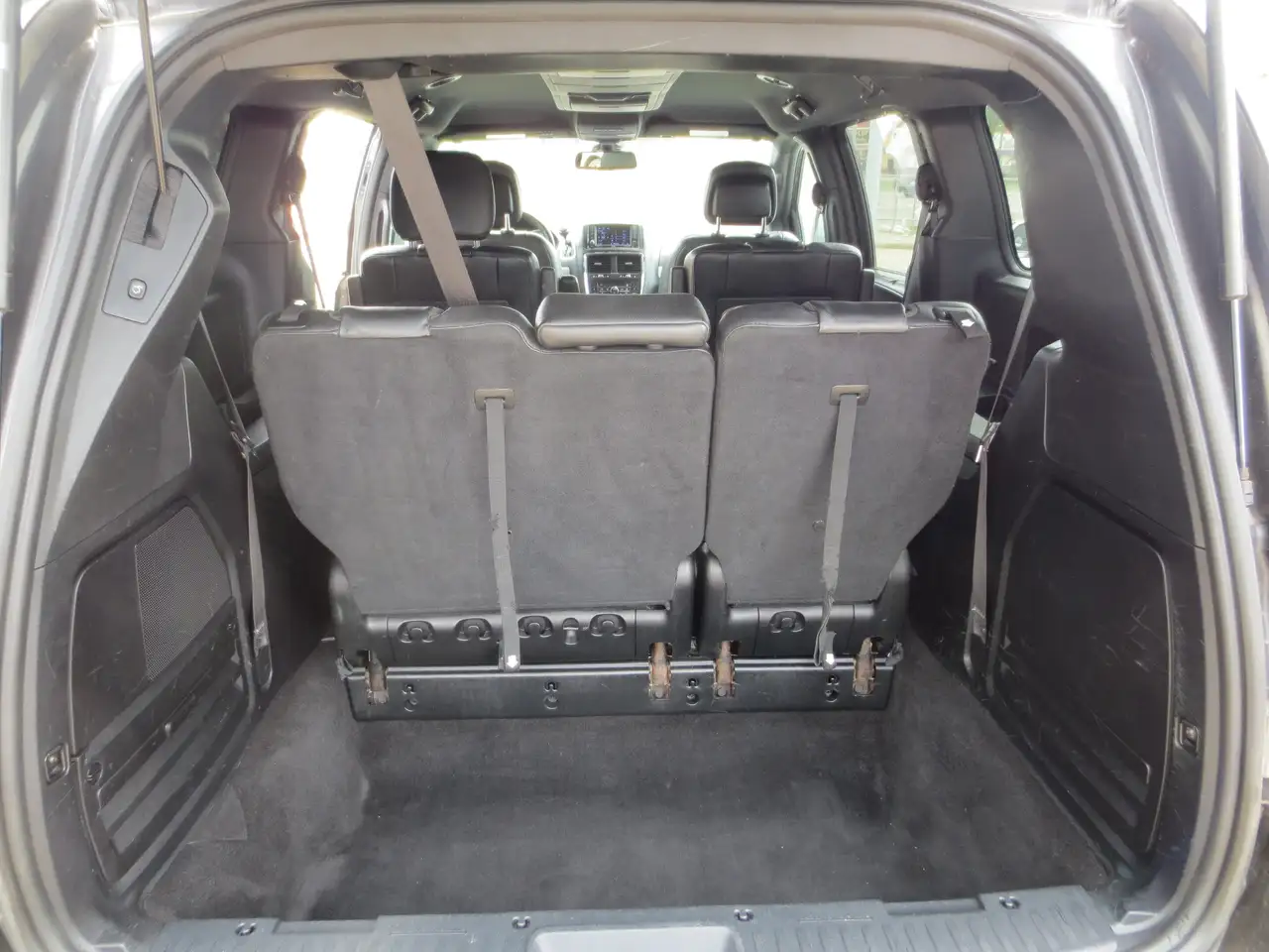 Dodge Grand Caravan снимка Dodge Grand Caravan