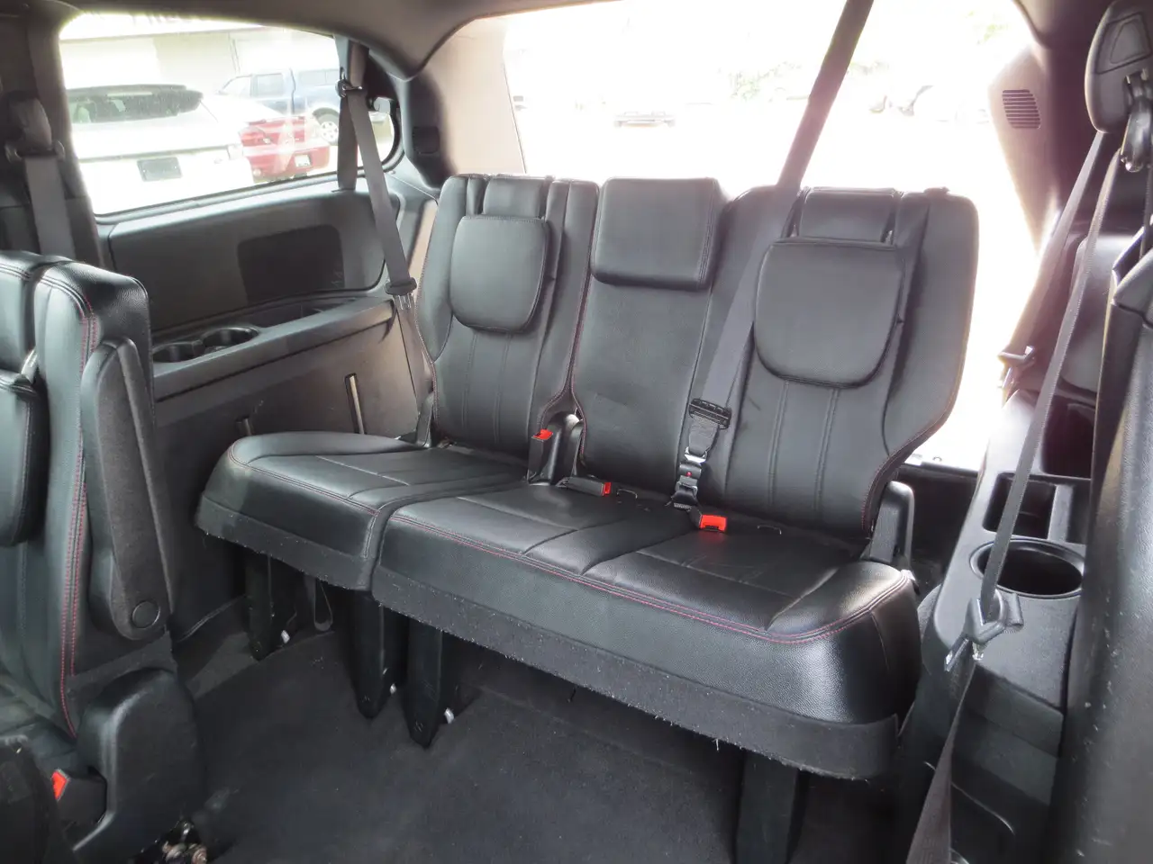 Dodge Grand Caravan снимка Dodge Grand Caravan