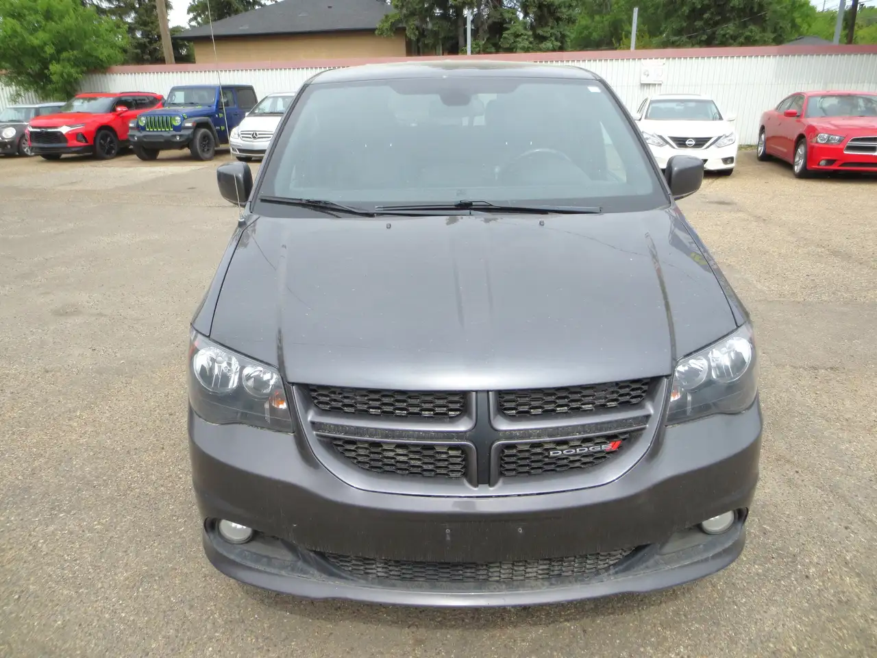 Dodge Grand Caravan снимка Dodge Grand Caravan