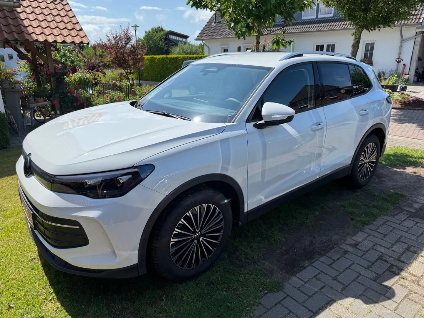 Volkswagen Tiguan 1.5 eTSI 96 kW Life AHK/LED/ACC/Assistent Weiß - 1