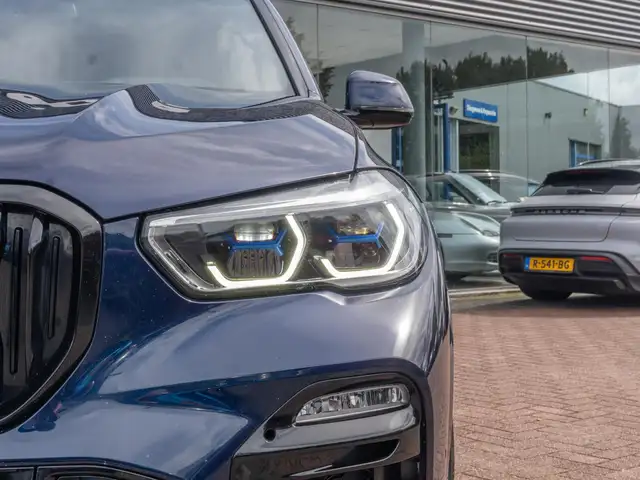 BMW X5 view 20