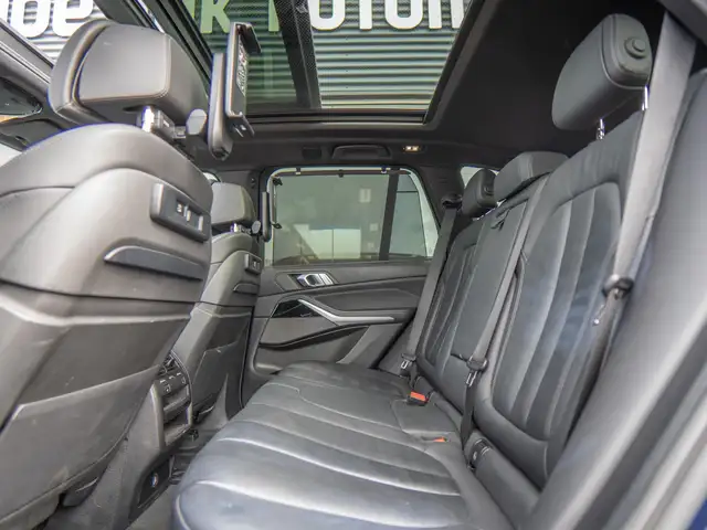 BMW X5 view 23