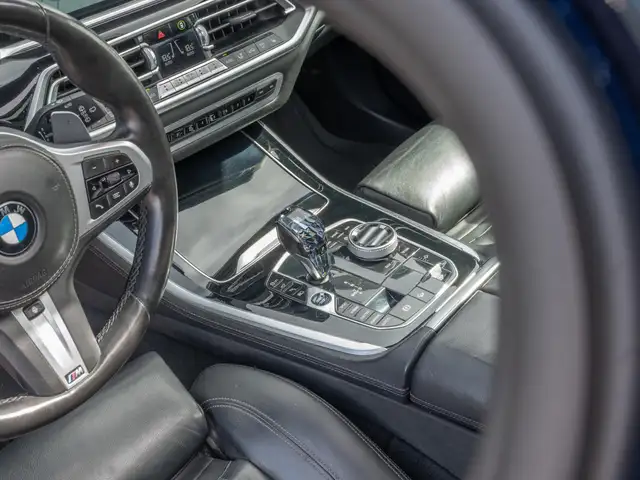 BMW X5 view 13