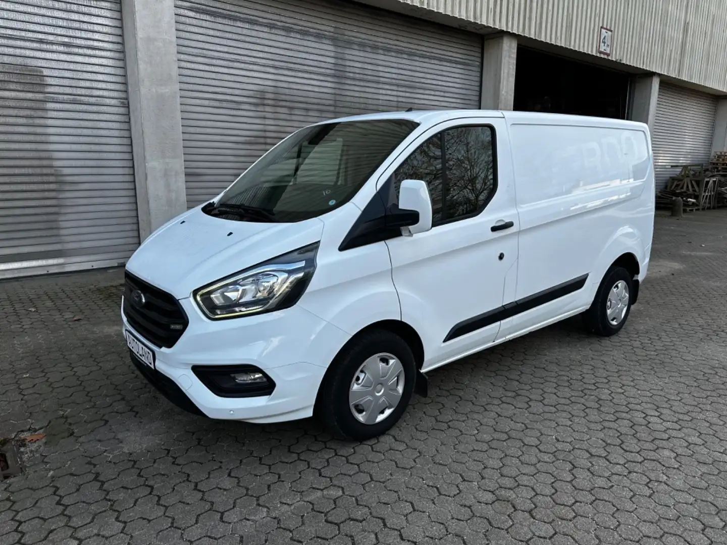 Ford Transit Custom 2.0TDCi Kasten 280 L1*AHK* Blanc - 1
