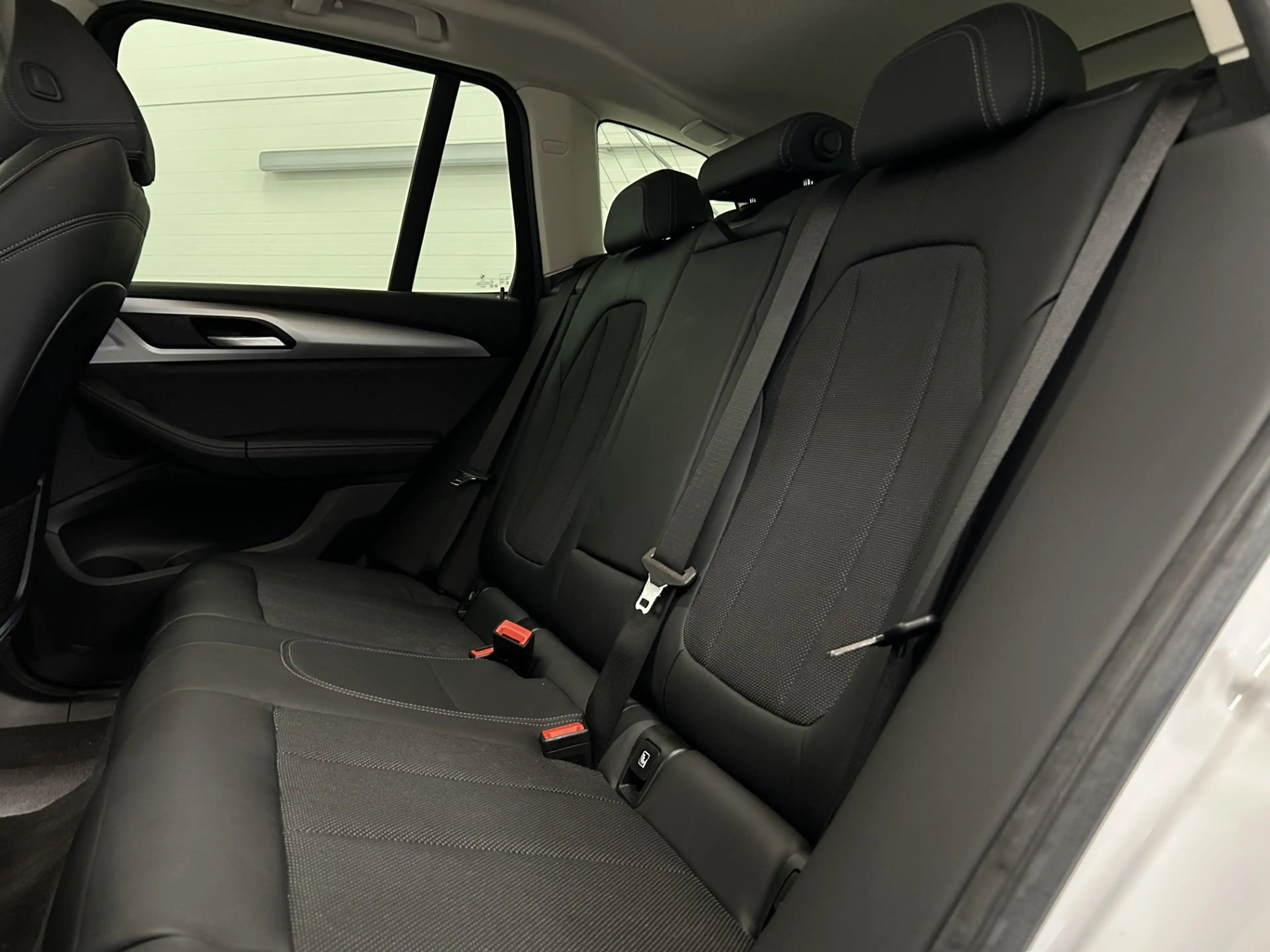 BMW X3 xDrive20d *Modell Advantage* — photo 14