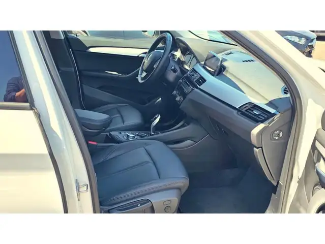 BMW X1 view 15