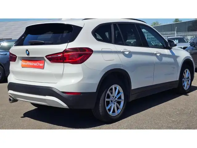 BMW X1 view 3
