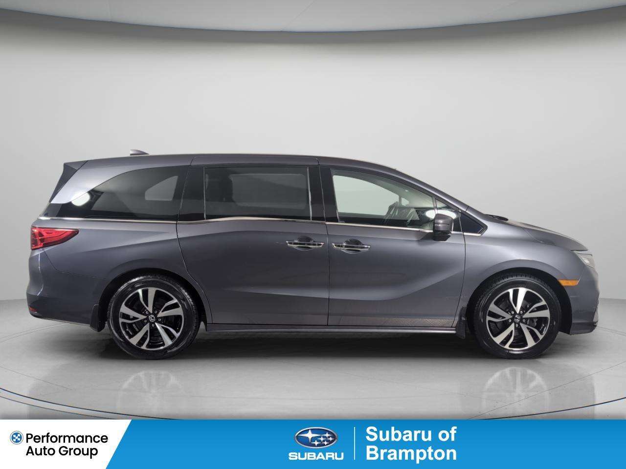 2019 Honda Odyssey Touring - NO ACCIDENTS! — снимка 1