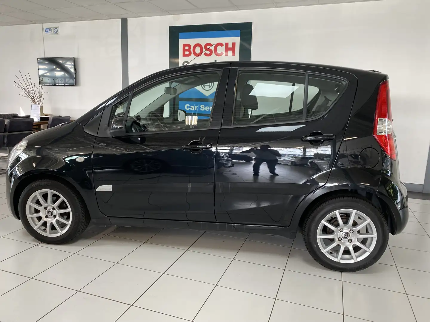 Suzuki Splash 1.2 Comfort Automaat Airco Schwarz - 2