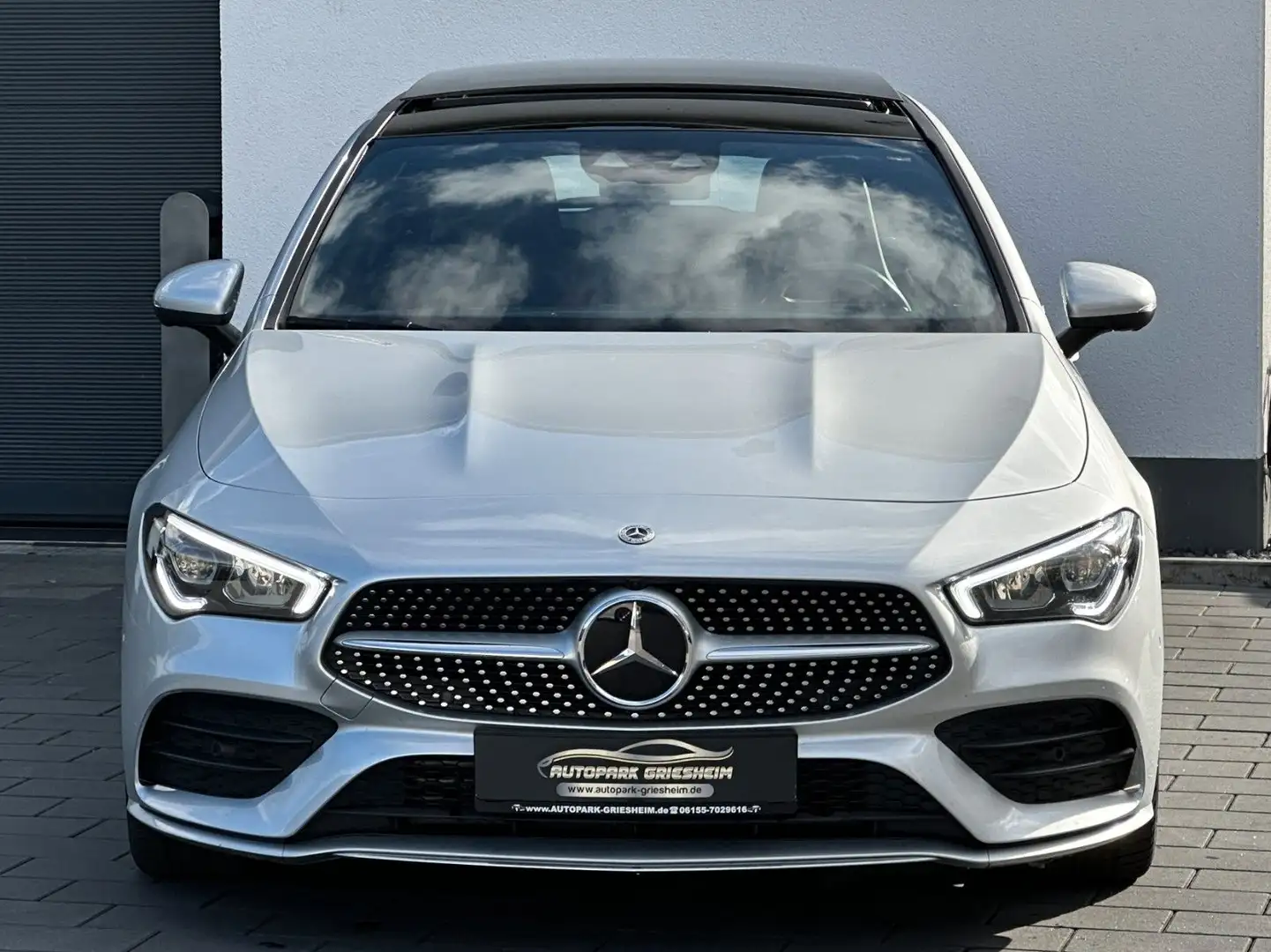 Mercedes-Benz CLA 250 *AMG*Wide*PANO*360°MEMORY* Silber - 2