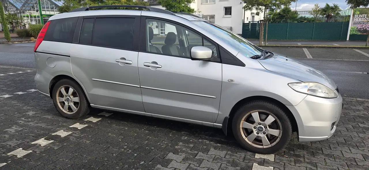 Mazda 5