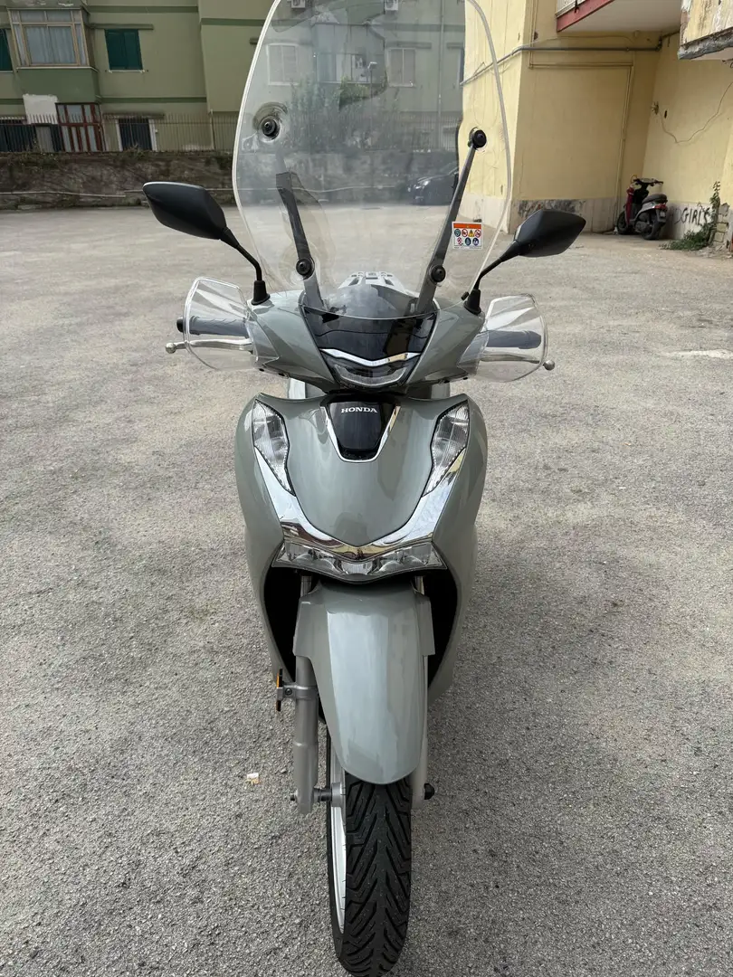 Honda SH 125i - 1