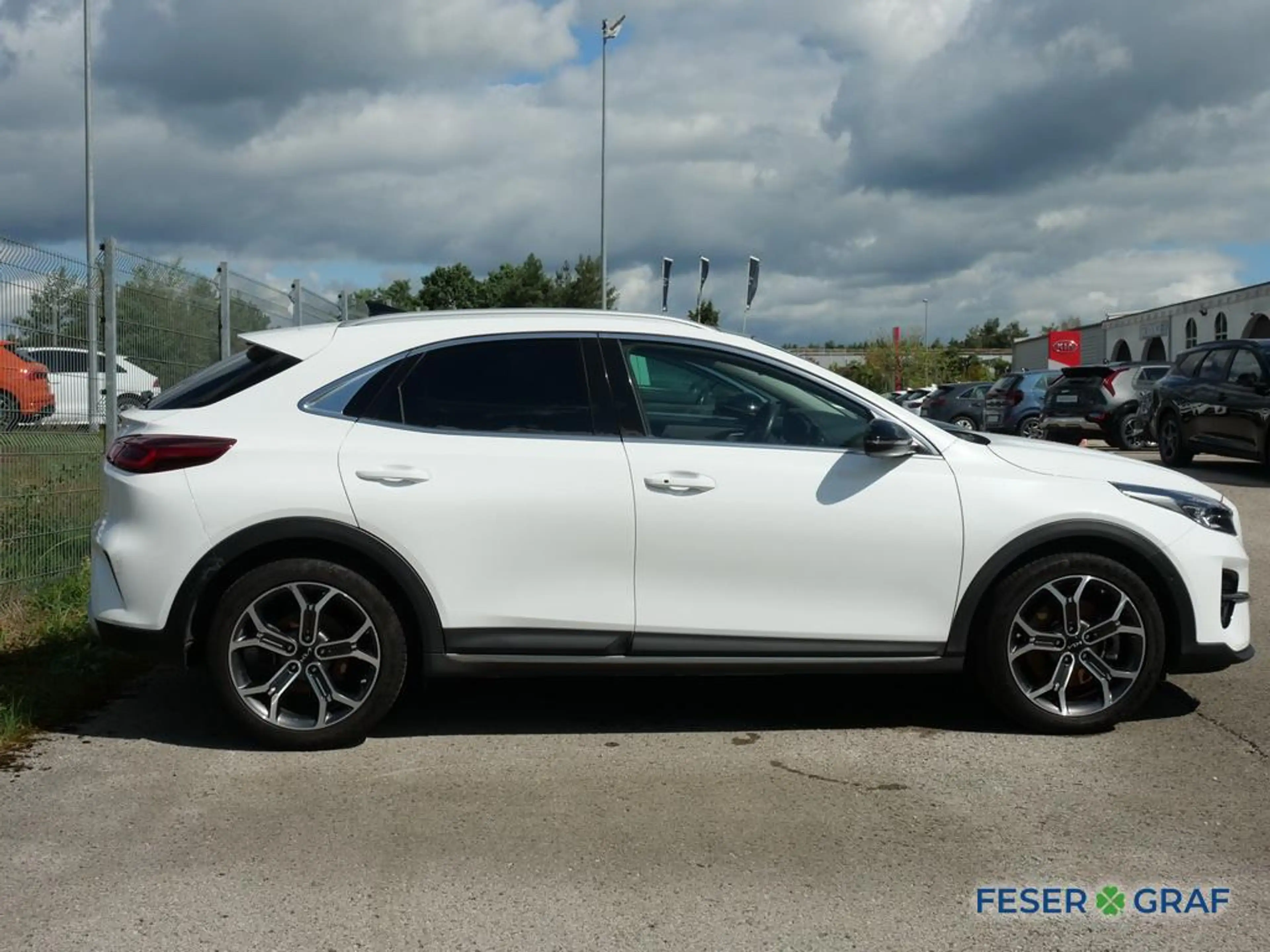 Kia XCeed 1.6T DCT7 PLATINUM GLASDACH SOUND Leder — photo 9