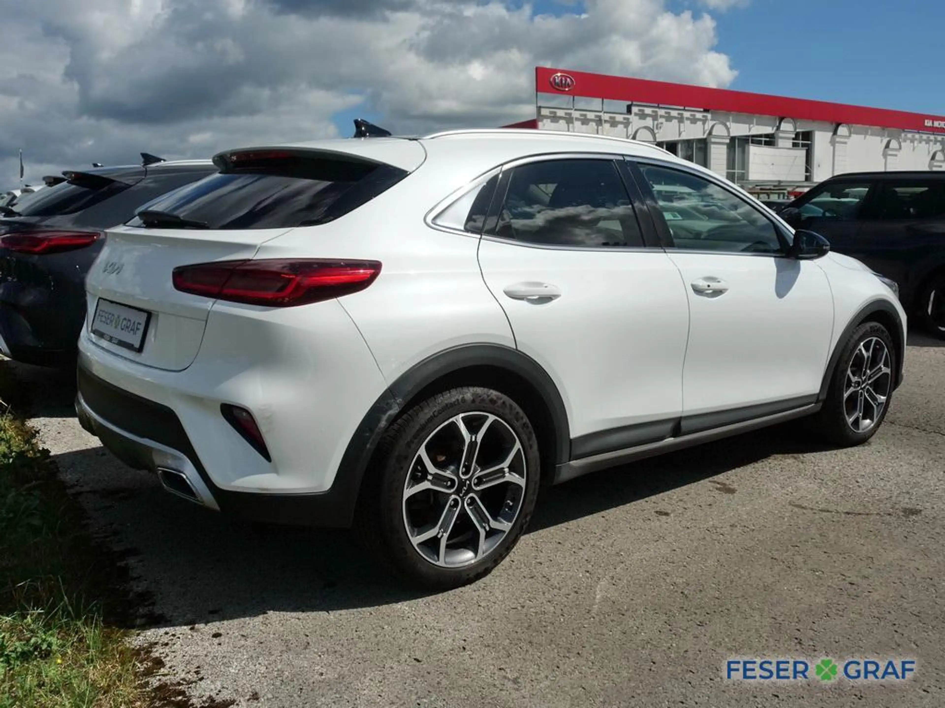 Kia XCeed 1.6T DCT7 PLATINUM GLASDACH SOUND Leder — photo 2