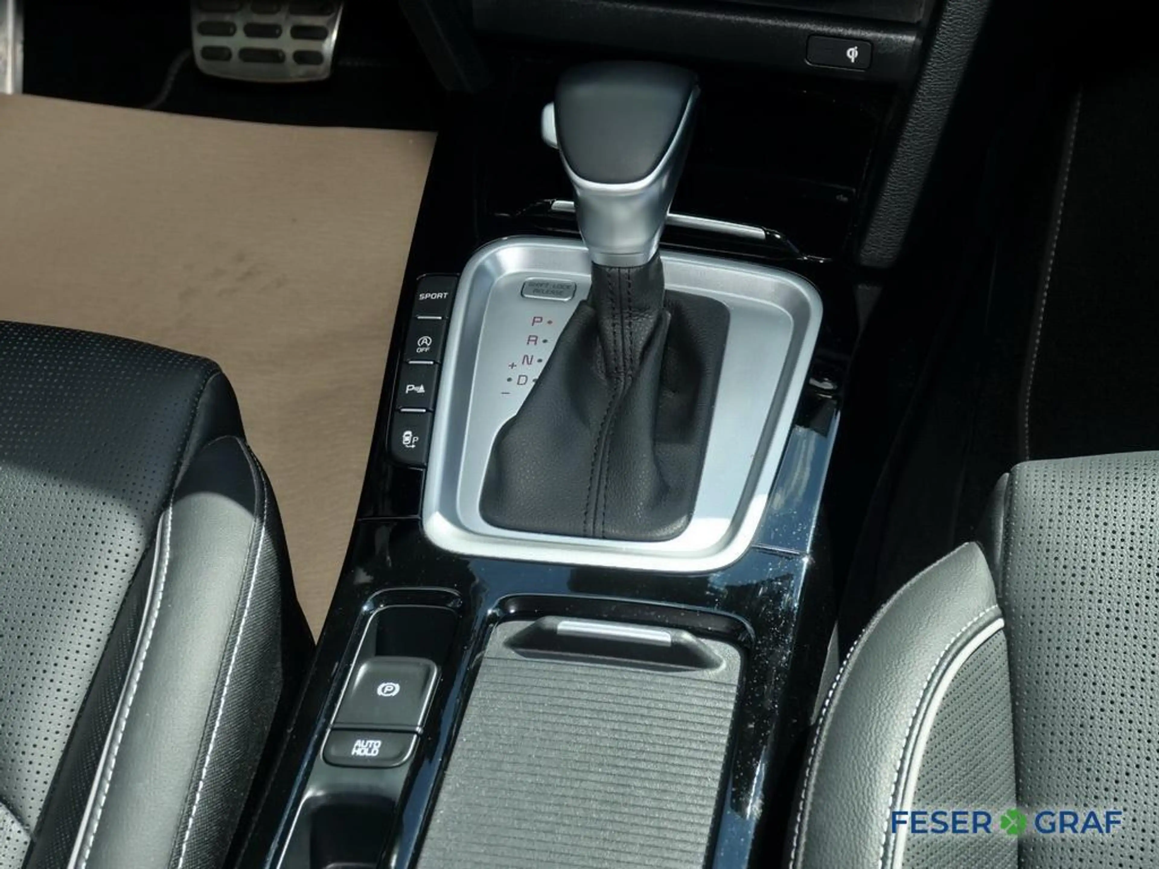 Kia XCeed 1.6T DCT7 PLATINUM GLASDACH SOUND Leder — photo 8
