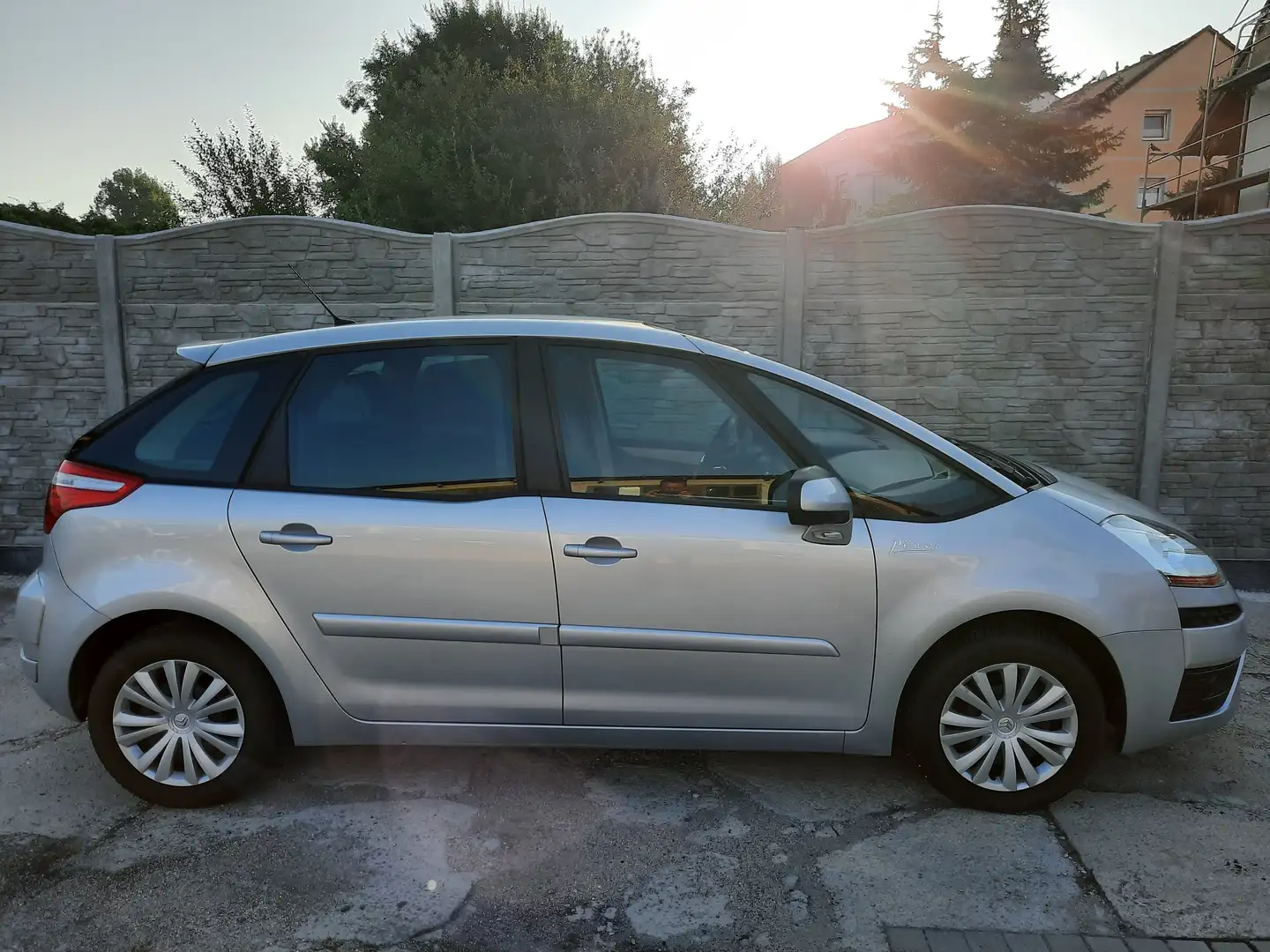 Citroen C4 Picasso VTi 120 Advance Plateado - 2