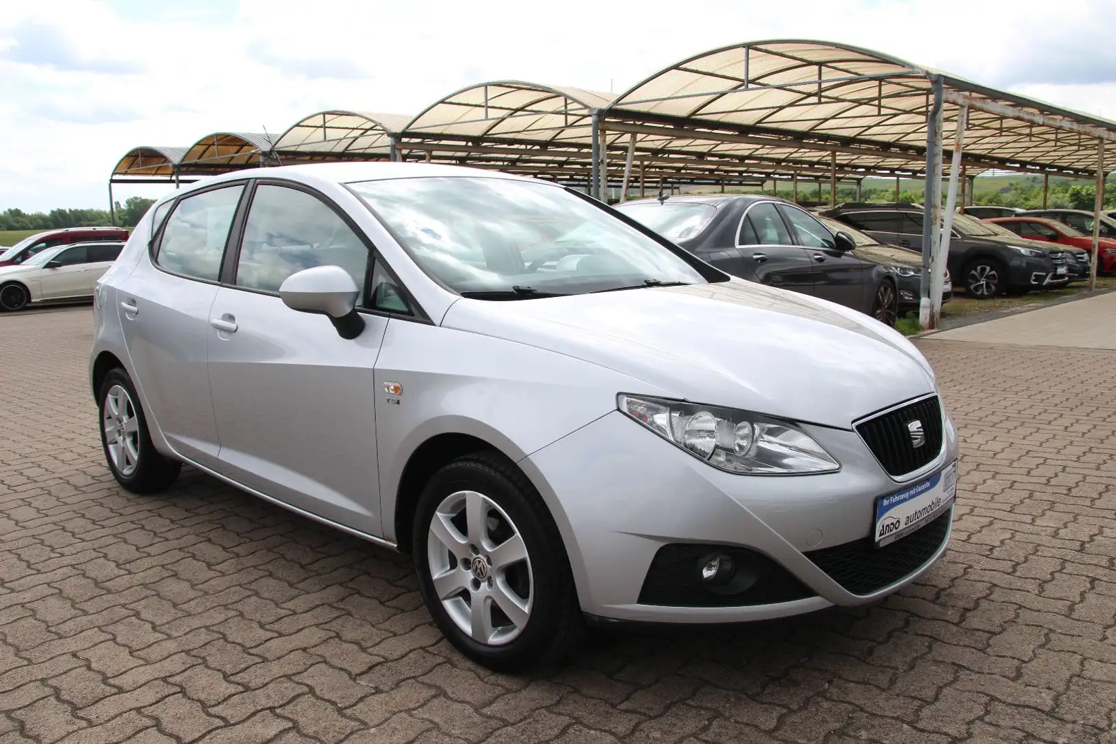 SEAT Ibiza Lim. 1.2TSI Stylance / Style Klima/EURO5 Silber - 2