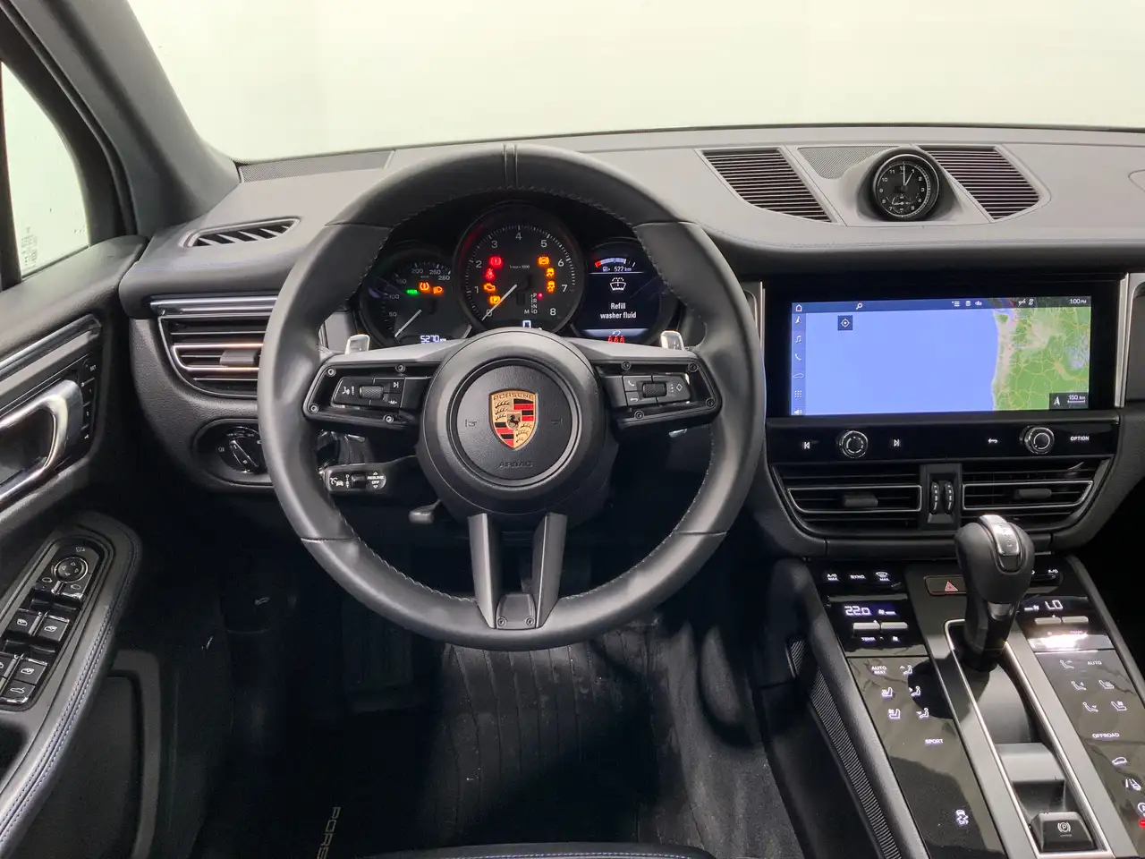 Porsche Macan снимка Porsche Macan