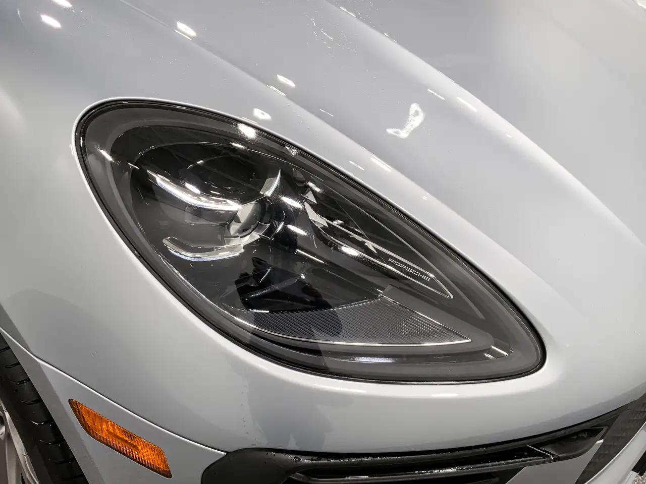 Porsche Macan снимка Porsche Macan