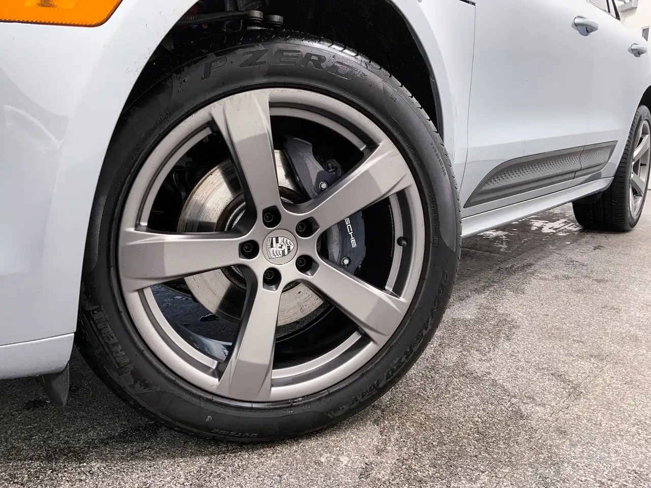 Porsche Macan снимка Porsche Macan