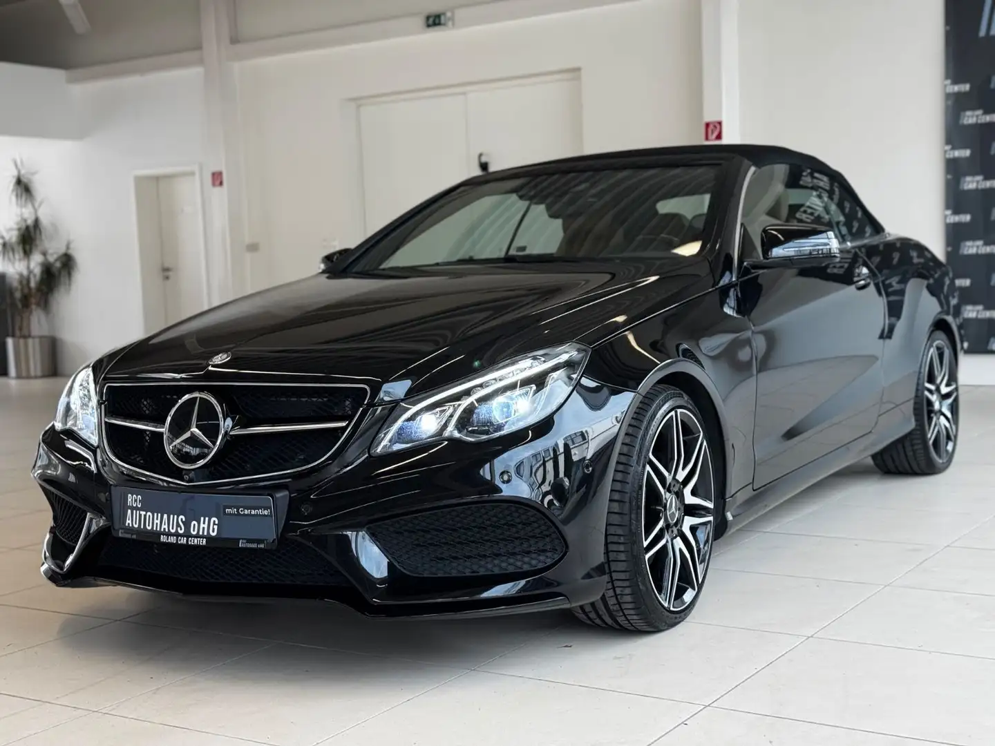 Mercedes-Benz E 400 Cabrio AMG H&K Memory Distr. 360° Noir - 1