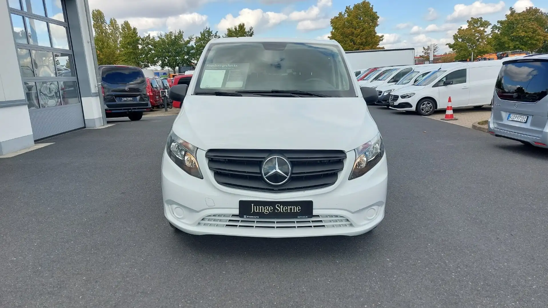 Mercedes-Benz Vito Vito 116 CDI Mixto Lang AHK NAVI AUTOMATIK Blanc - 2