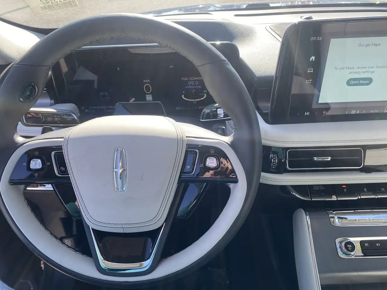 Lincoln Aviator снимка Lincoln Aviator