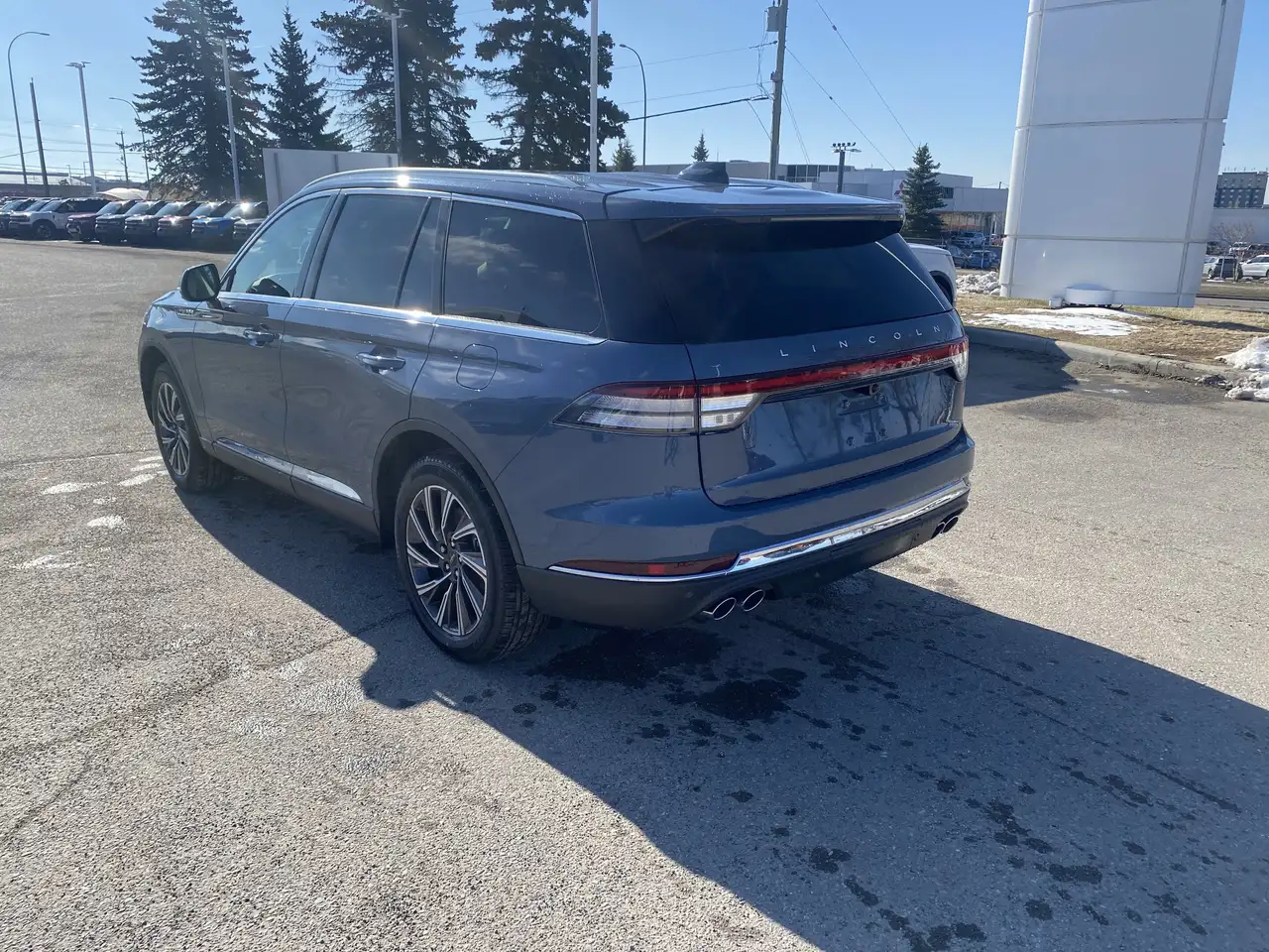 Lincoln Aviator снимка Lincoln Aviator