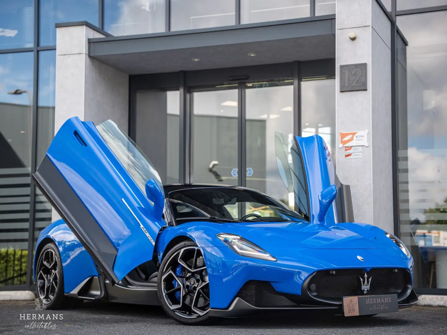 Maserati MC20 3.0 V6 / Org. NL / 1st Owner / Lift / Carbon / Min Blau - 1
