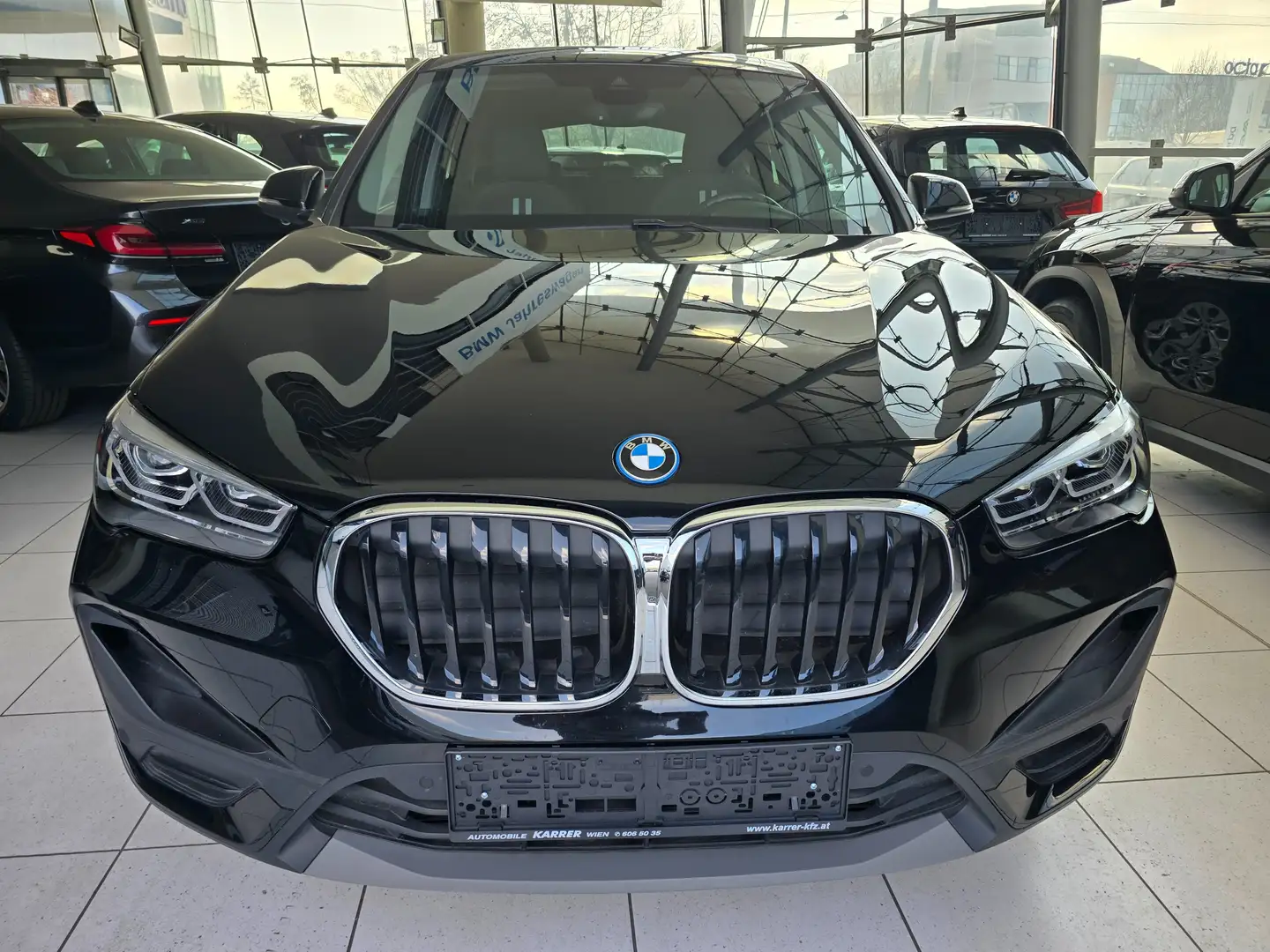 BMW X1 25e Hybrid Allrad Aut. Teilleder/AHK/Harman Kardon Schwarz - 2
