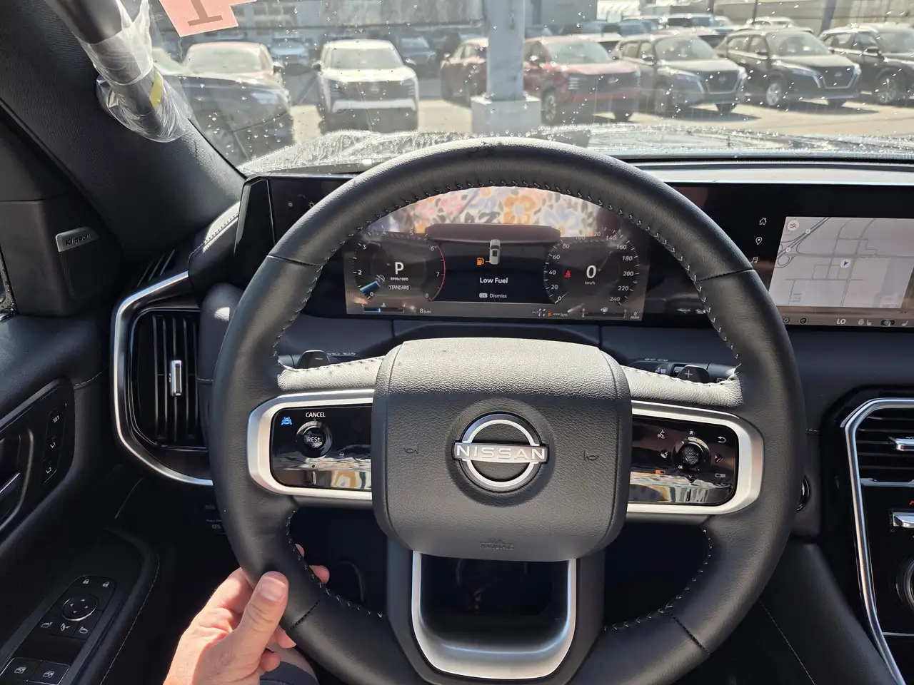 Nissan Armada снимка Nissan Armada