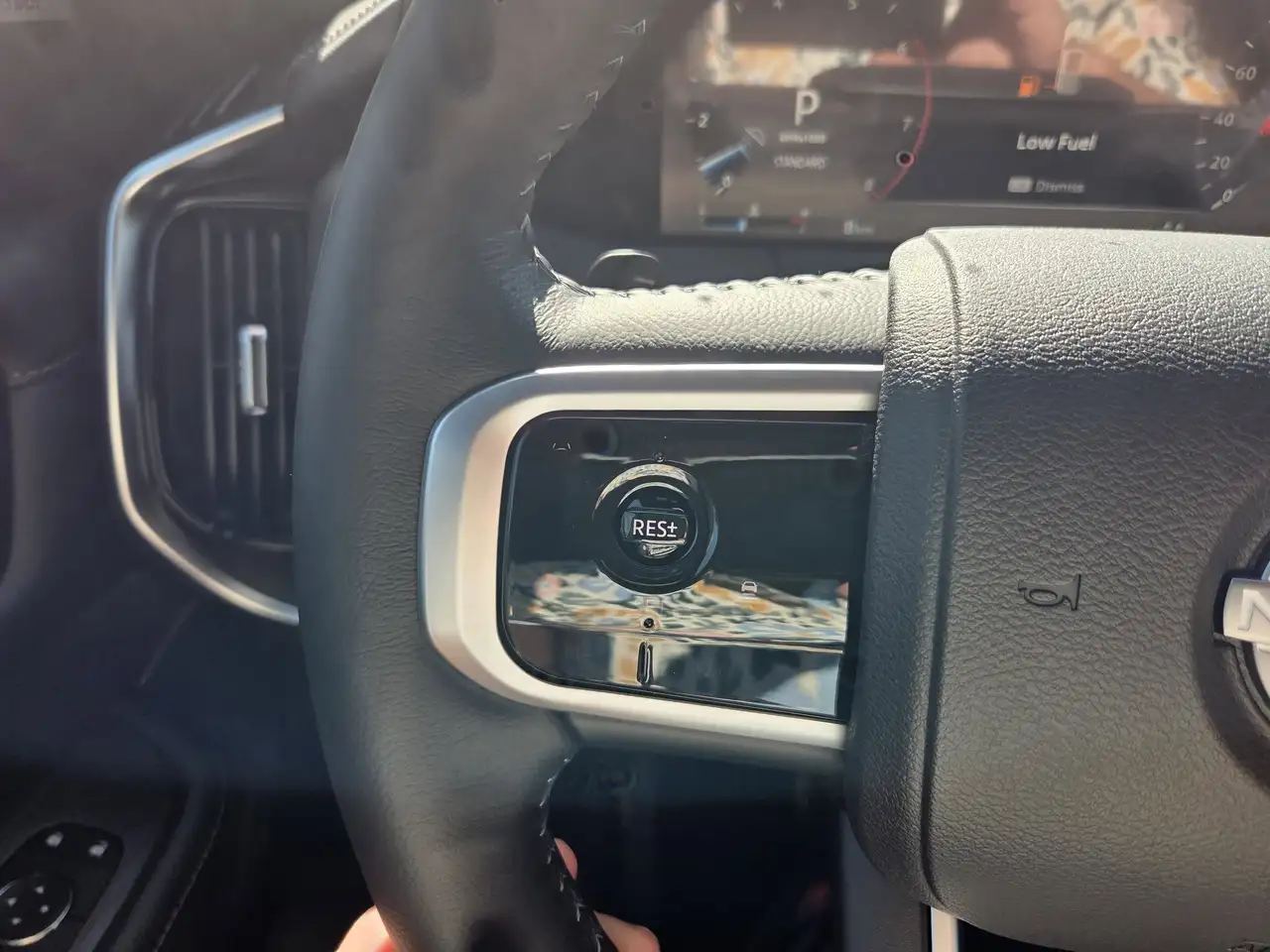 Nissan Armada снимка Nissan Armada