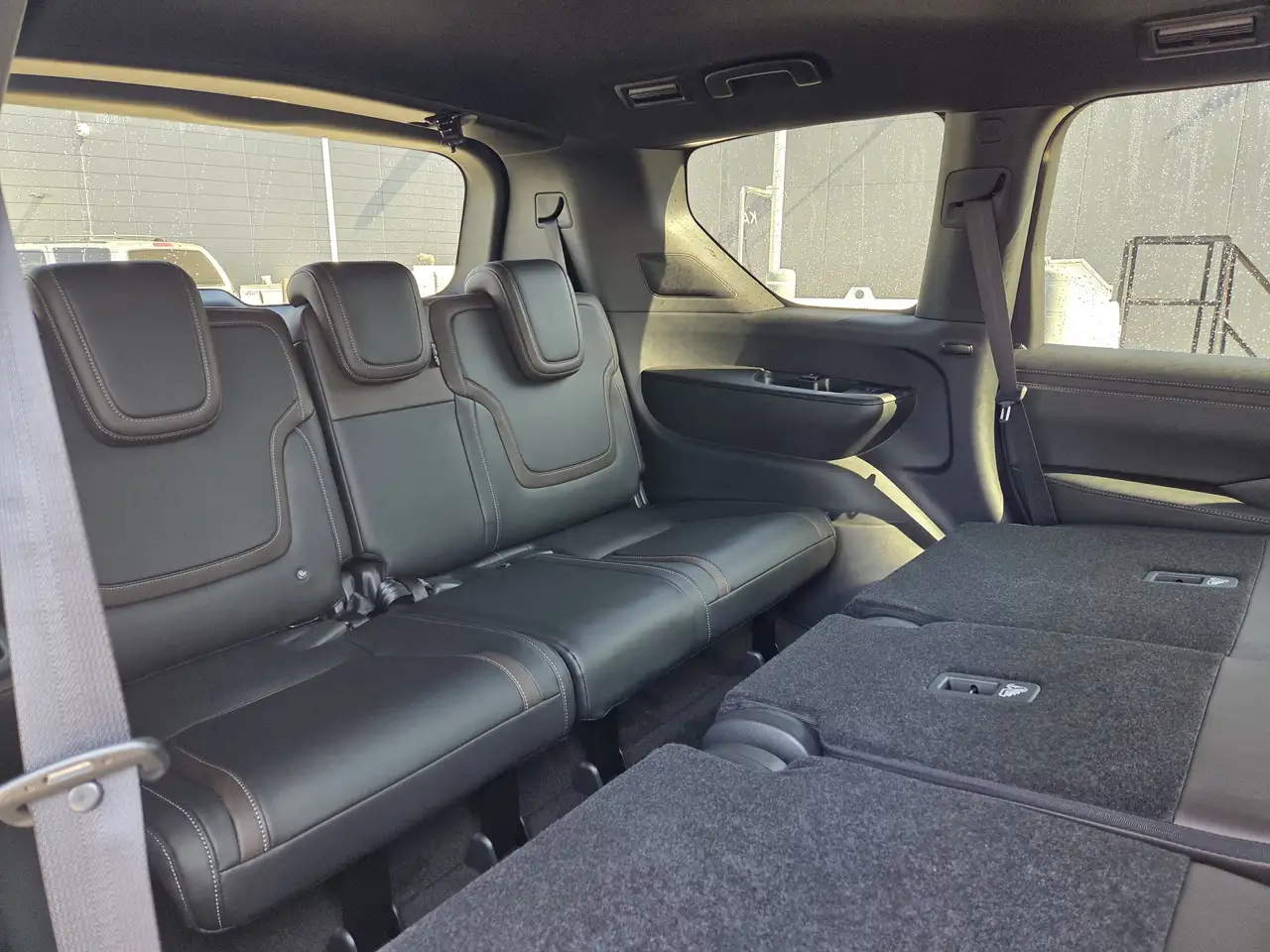 Nissan Armada снимка Nissan Armada