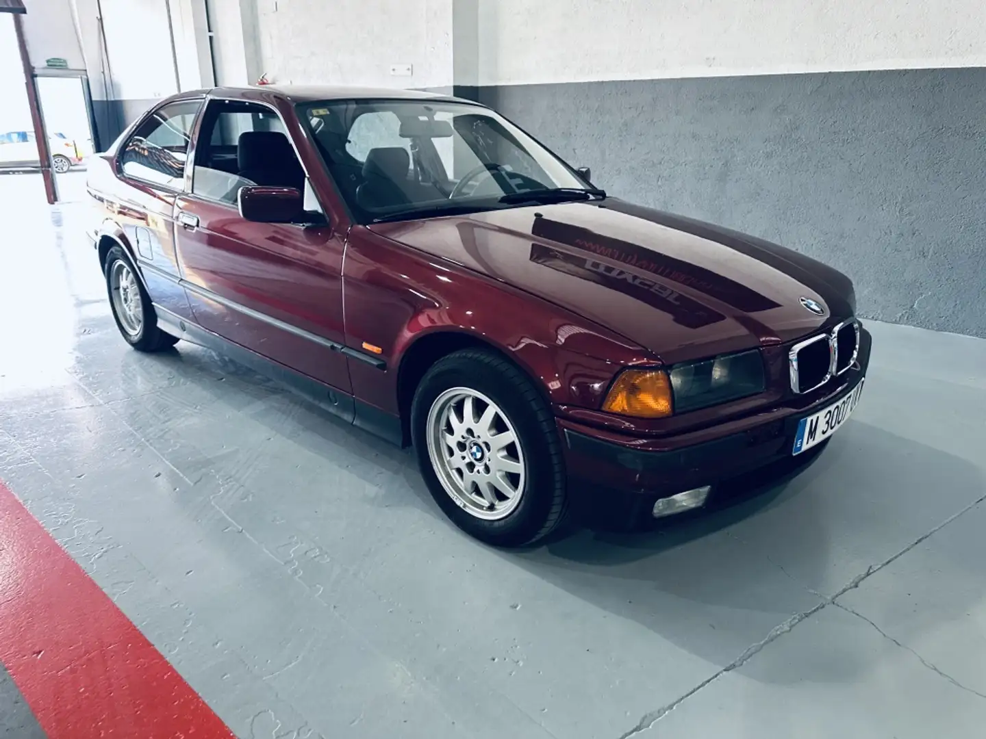 BMW 316 316i Compact Violett - 2