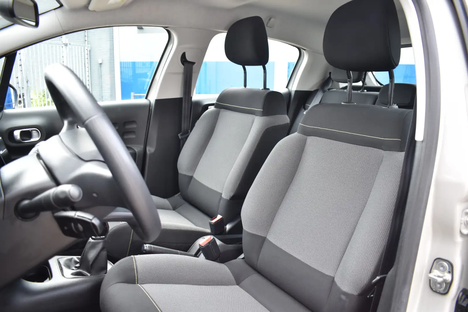 Citroen C3 PureTech 82 Feel 105g Navi | Airco | Parkeerhulp | Grau - 2