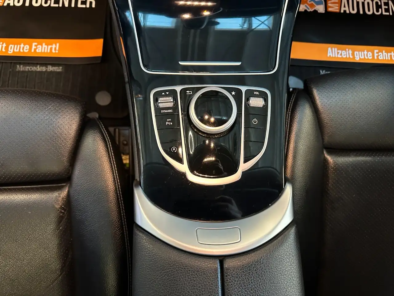 2017 Mercedes-Benz C 180 *TÜV/SERVICE NEU*TEMPO*NAV*LED*SZHZ*, photograph 12
