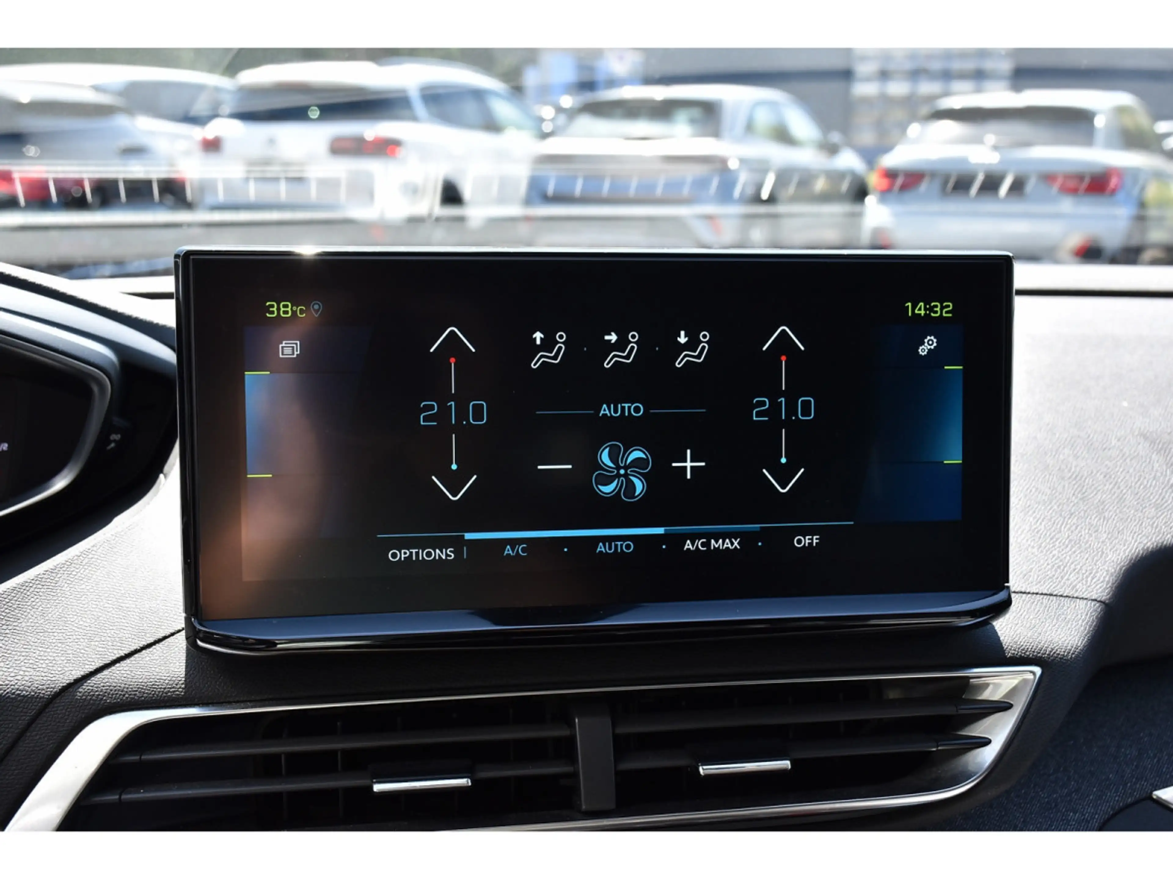 Peugeot 3008 1.6 Hybrid PHEV 224 Allure e-EAT8 ACC SIDE CAM 1°M — photo 15